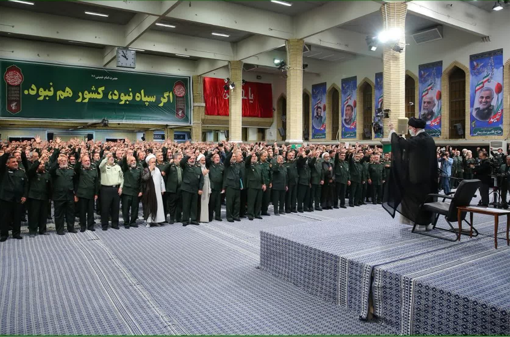 دانلود صوت کامل دیدار فرماندهان سپاه انقلاب اسلامی با رهبر انقلاب 1402.05.26