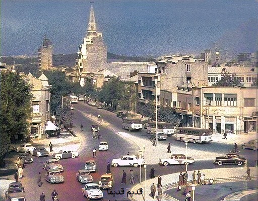 میدان بهارستان