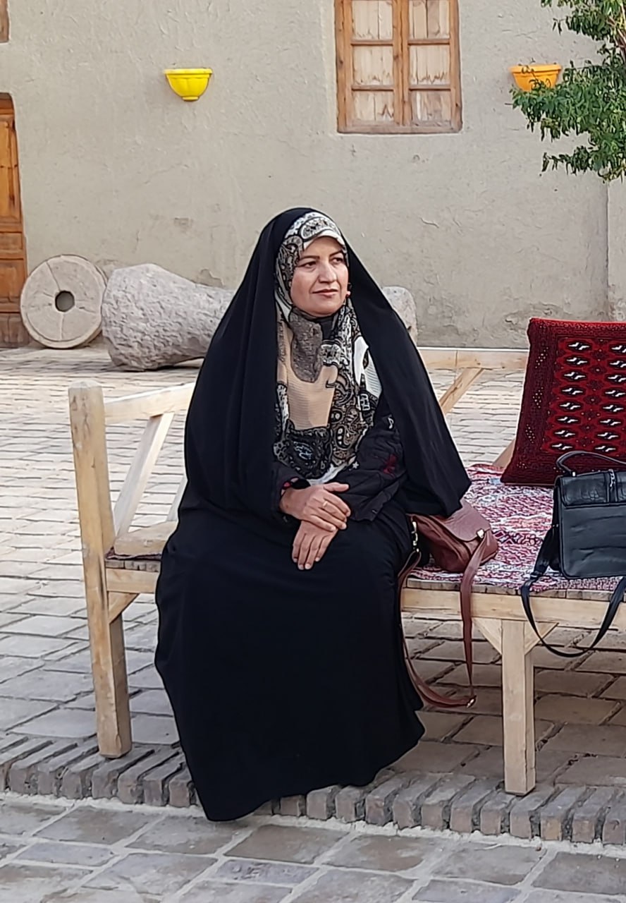 زهرا آرین نژاد