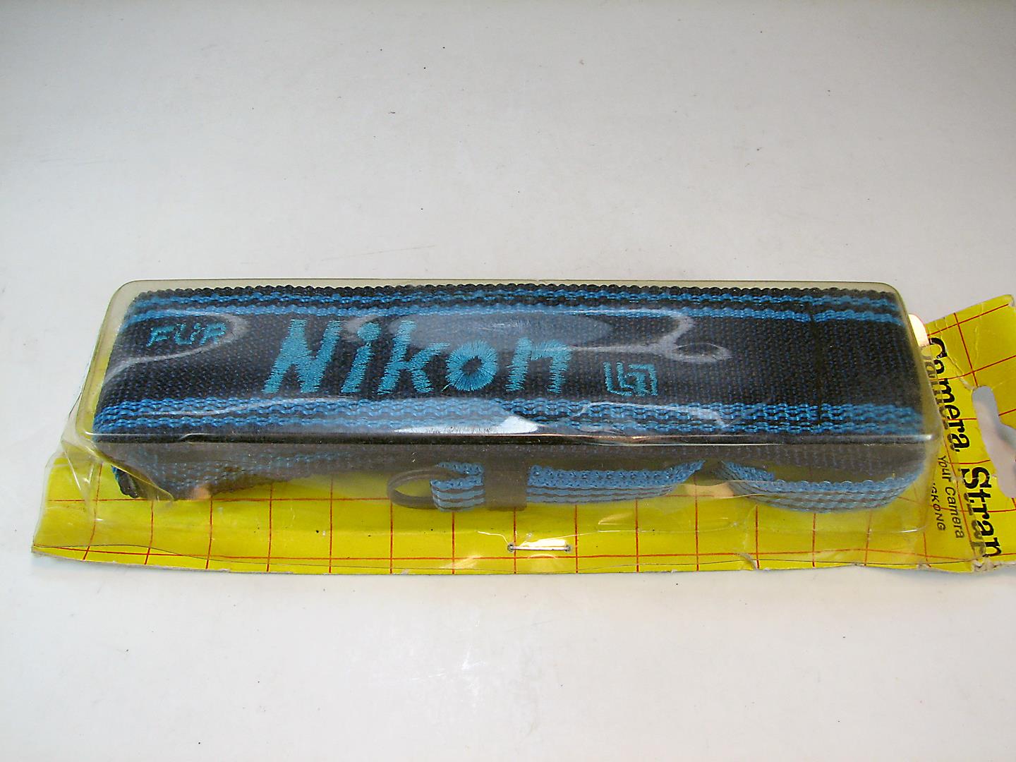 بند آکبند آبی دوربین عکاسی مارک Nikon