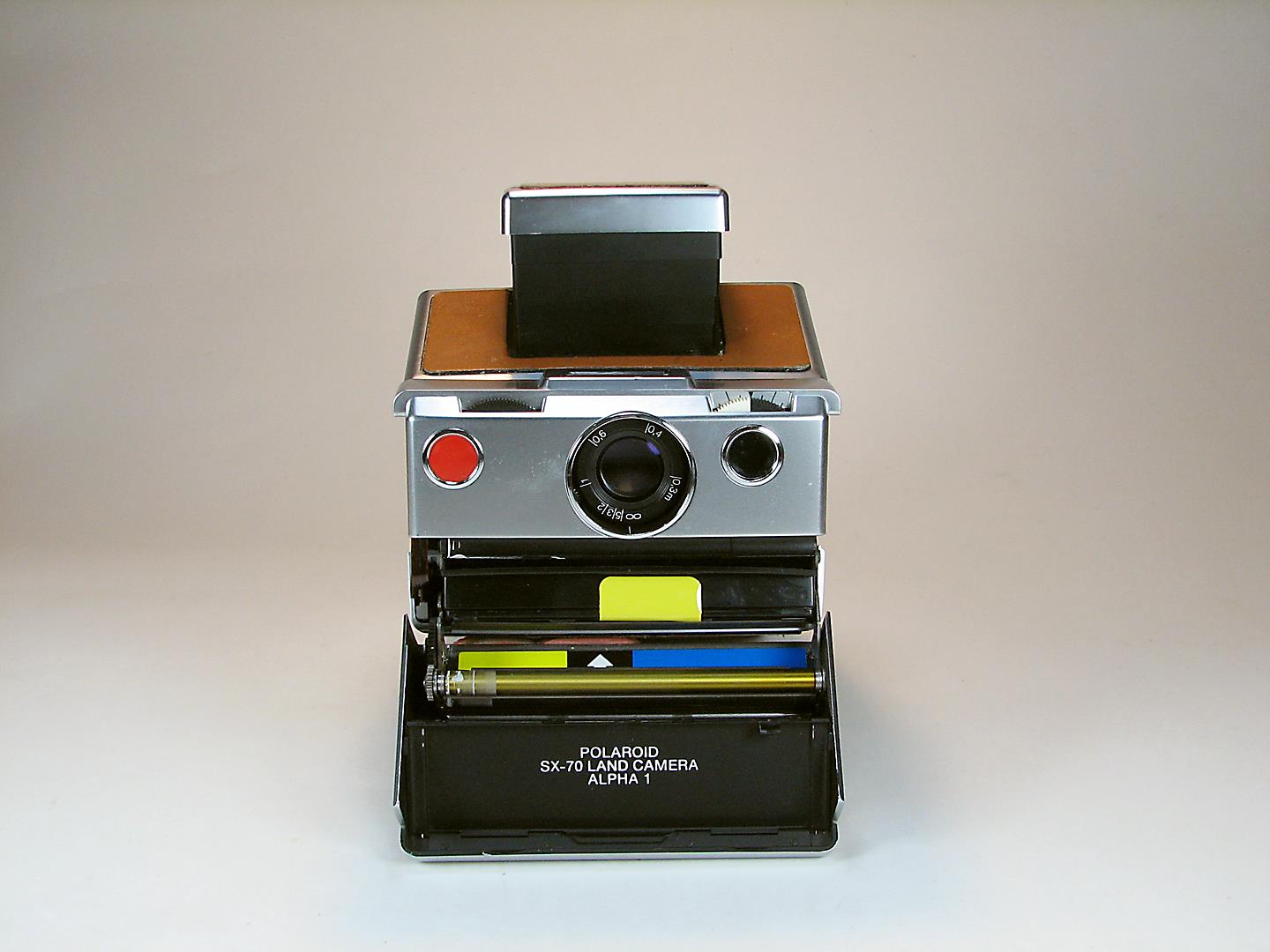 دوربین Polaroid SX-70 ALPHA 1