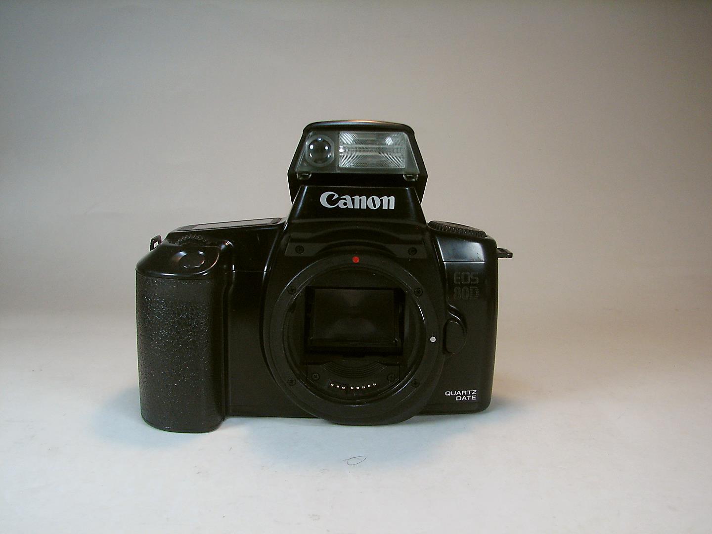 دوربین آنالوگ Canon EOS80D QUARTZ DATE