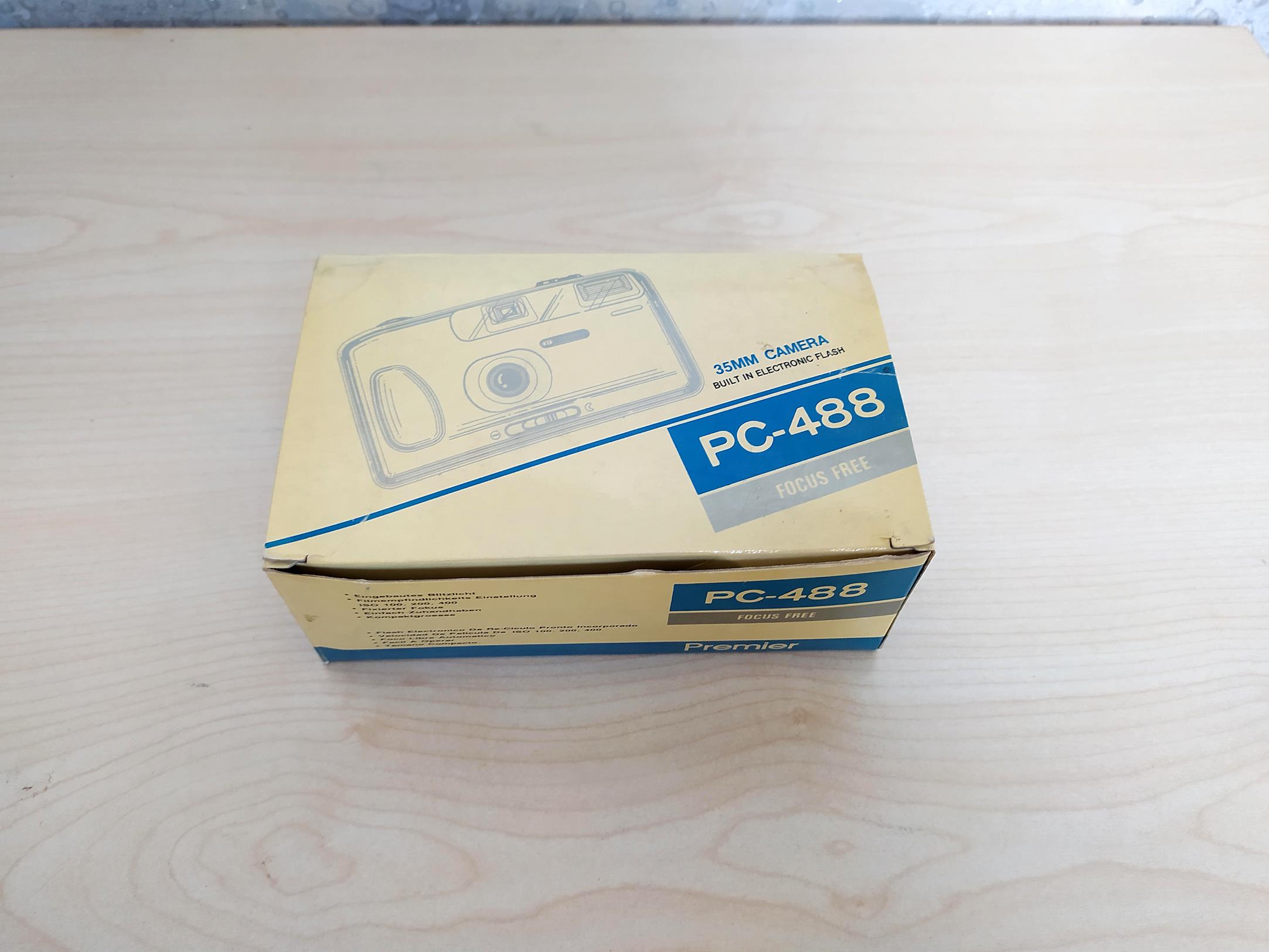 دوربین قدیمی PREMIER PC-488 با جعبه