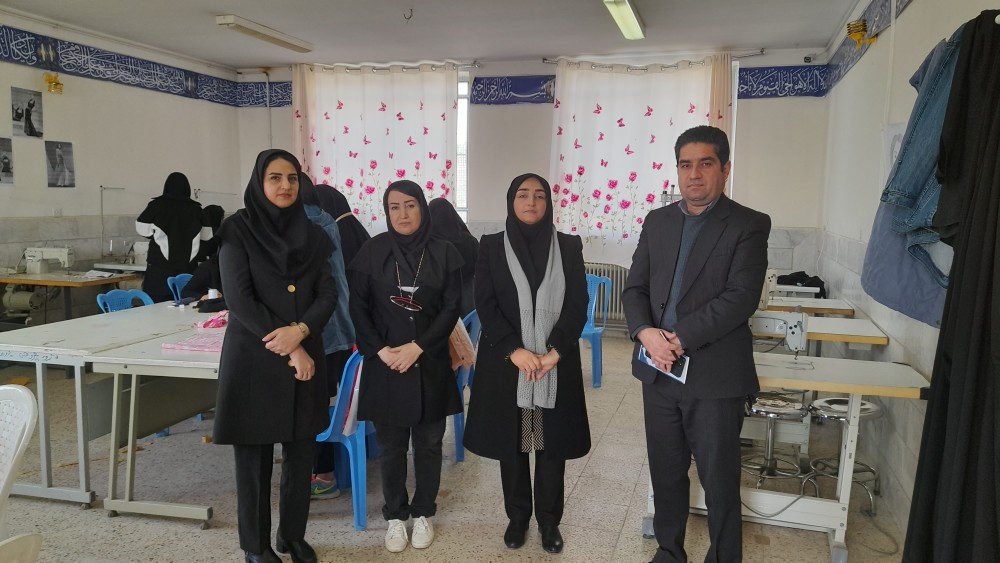 کلاس خانم سلیمی