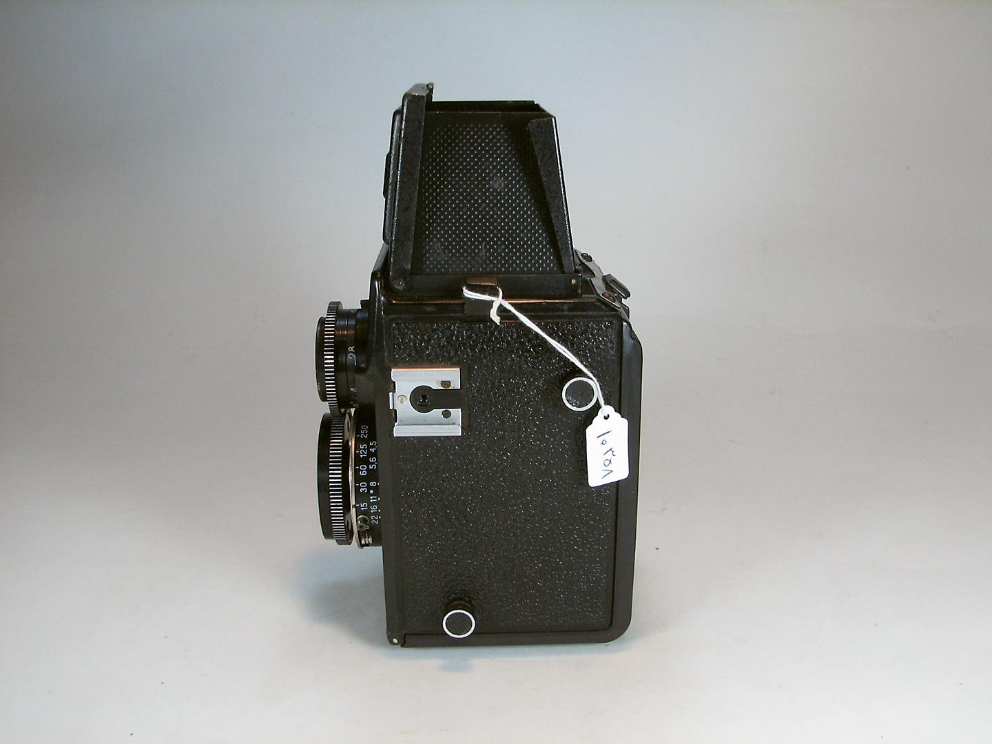 دوربین کلکسیونی و کمیاب LUBITEL 166 B