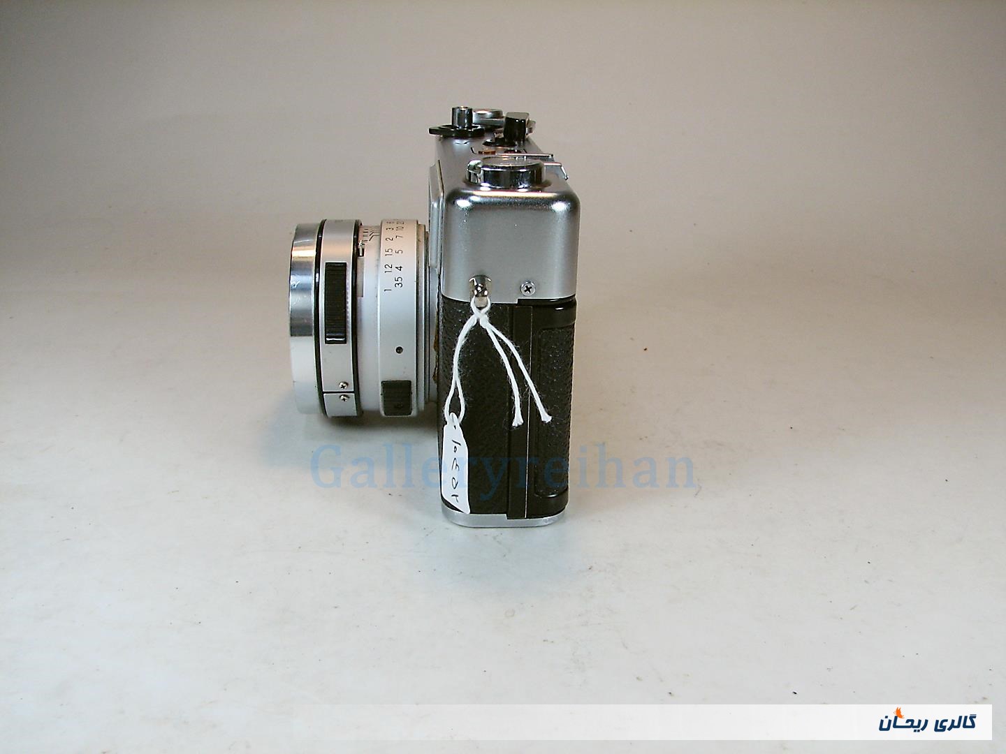 دوربین کلکسیونی YASHICA MG-1 رنگ نقره ای