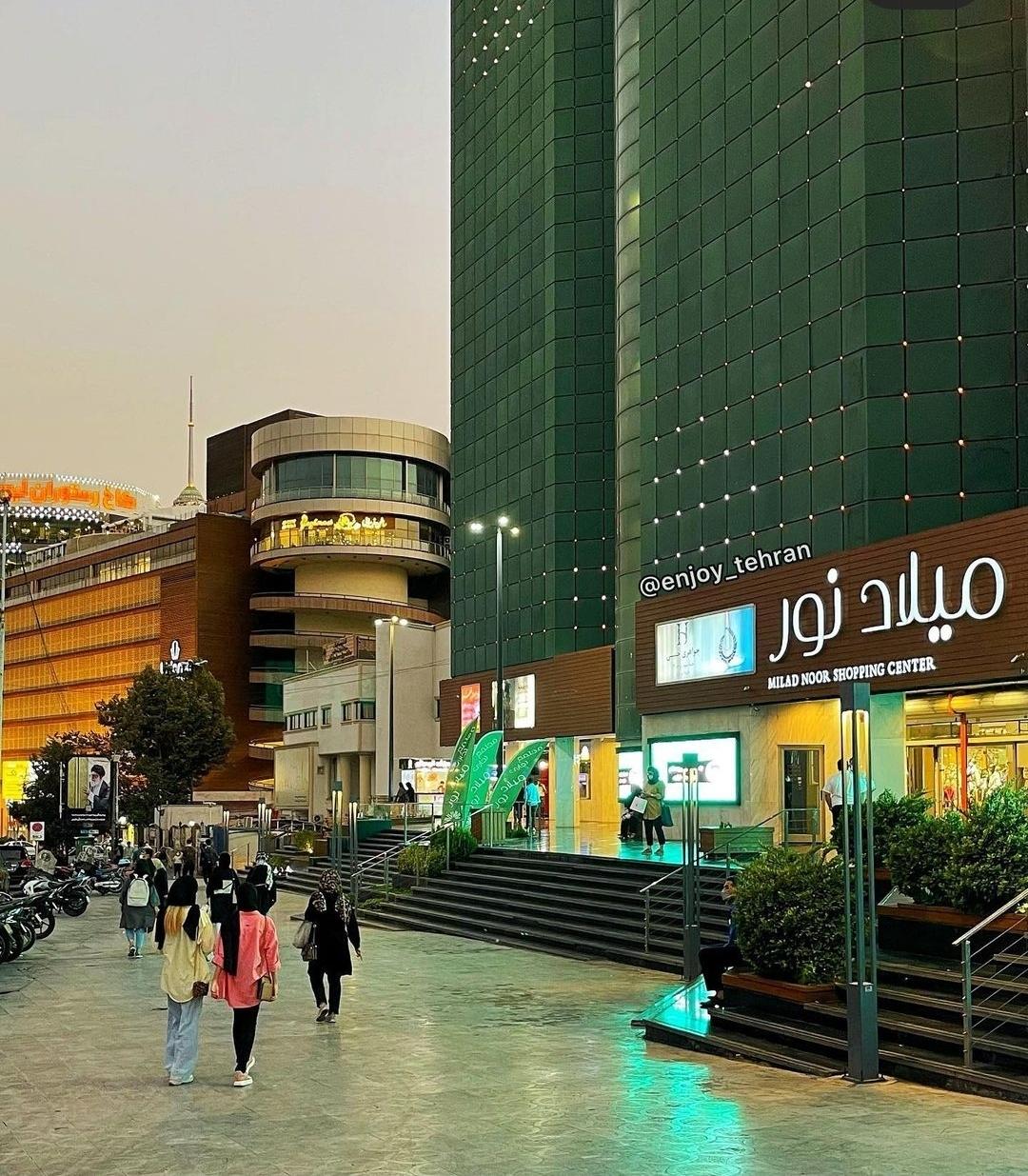 بهترین فروشگاه زنانه تهران